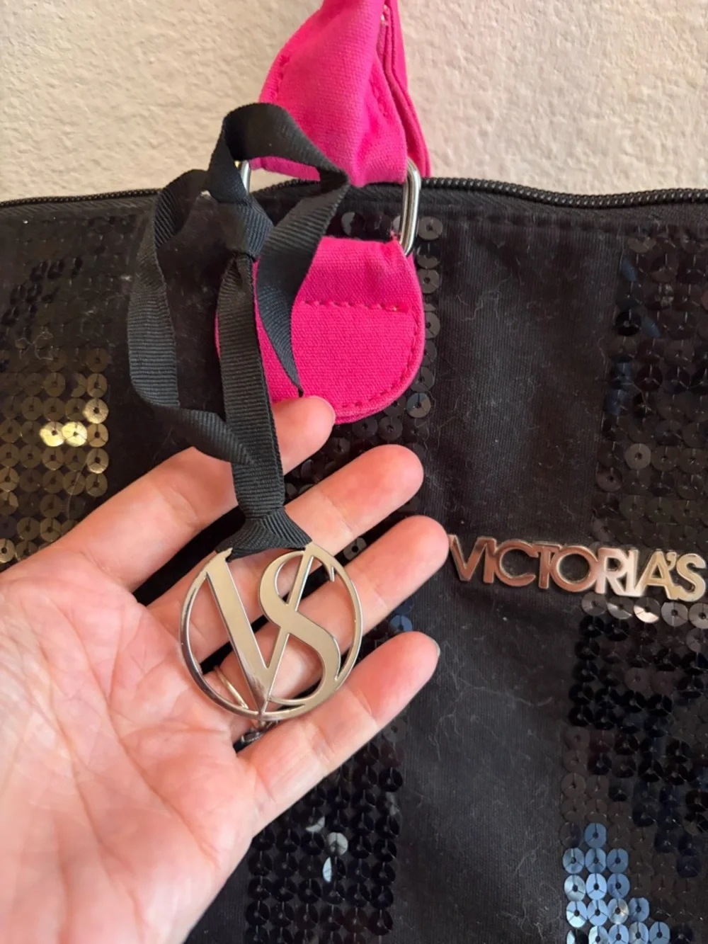 Victoria's Secret Black & Pink Sequin Weekender - Picture 4 of 6